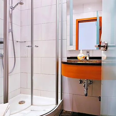 فندق Hotel Central