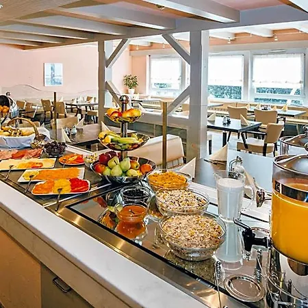 Hotel Central فندق 3*